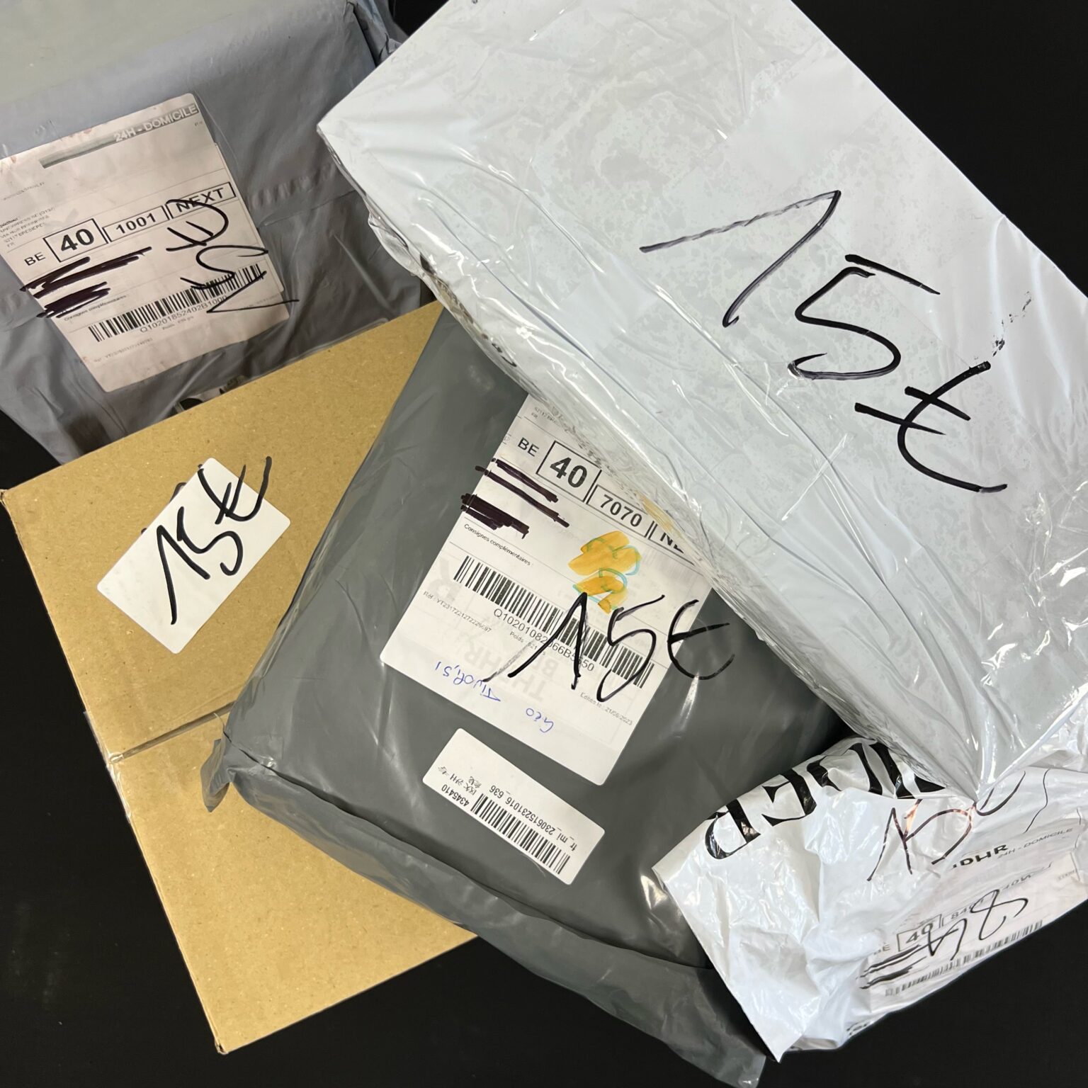 Colis Mystère 1kg – Surprise, Objets Divers D'occasion